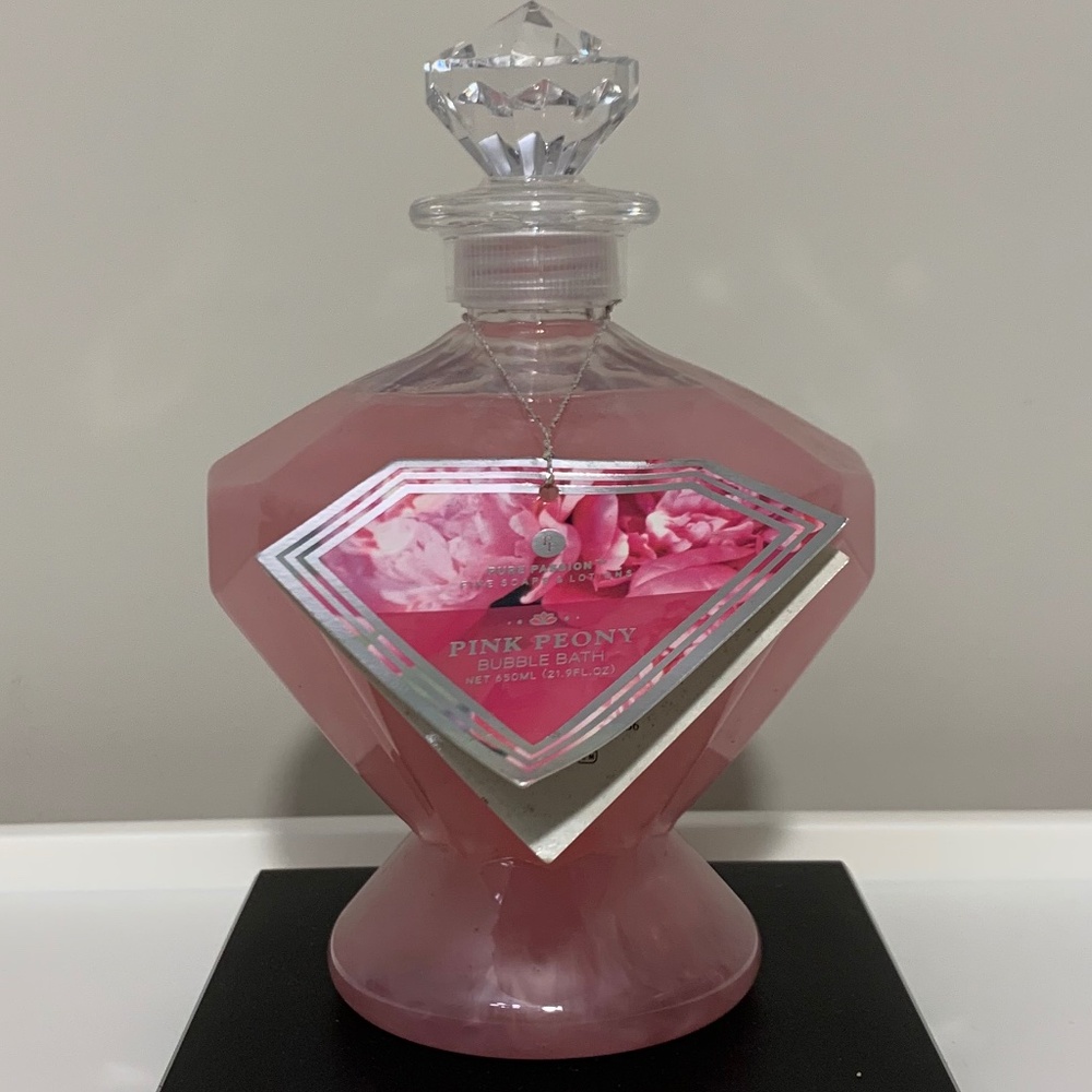 Pure Passion Fine Soaps & Lotions Pink Peony Bubble Bath 21.9 Fl Oz 650 ml NEW